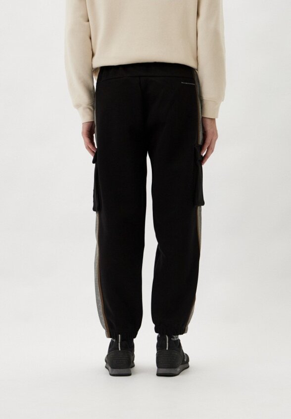 Брюки спортивные EA7