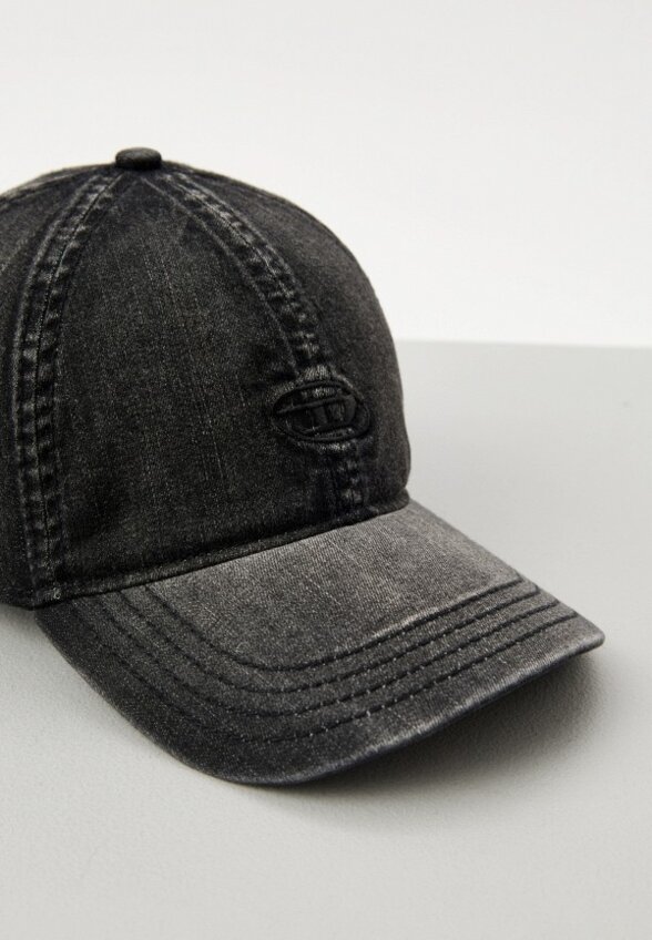 Бейсболка Diesel
