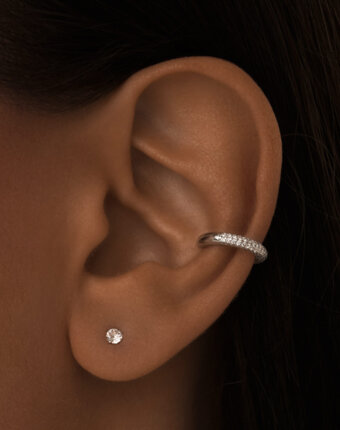 Серебряные серьги-гвоздики с фианитами 3мм MIE женщинам