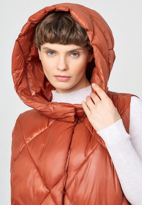 Жилет стеганый Baon