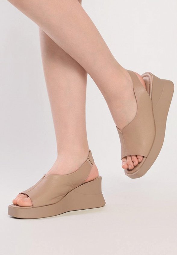 Босоножки Gut