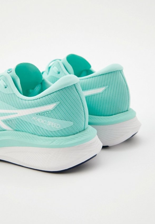 Кроссовки ASICS