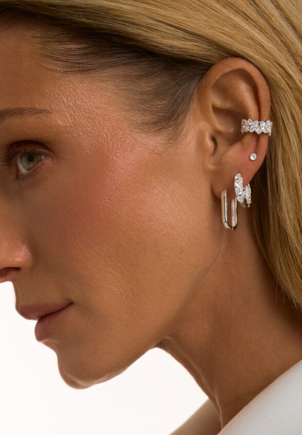 Серебряные серьги-гвоздики с фианитами 3мм MIE