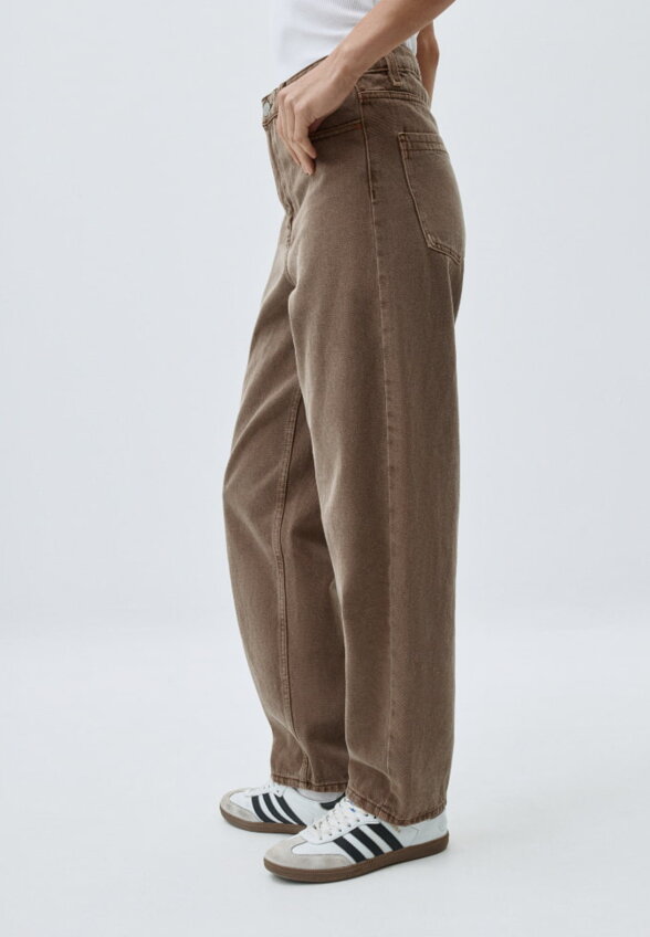 Джинсы Tapered