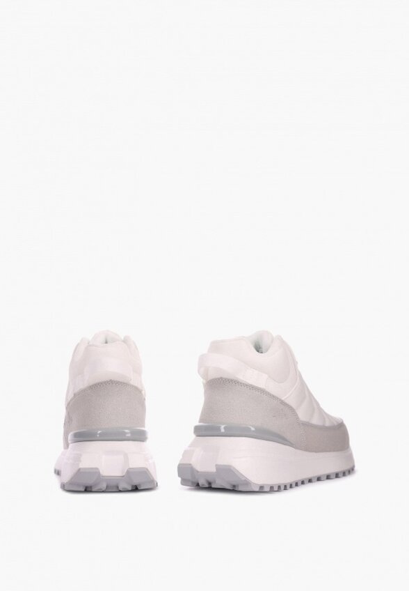 Кроссовки Pulse