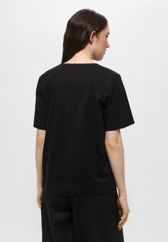 Футболка Jijil