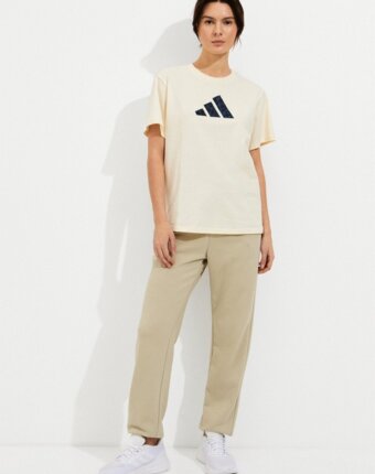 Футболка adidas женщинам