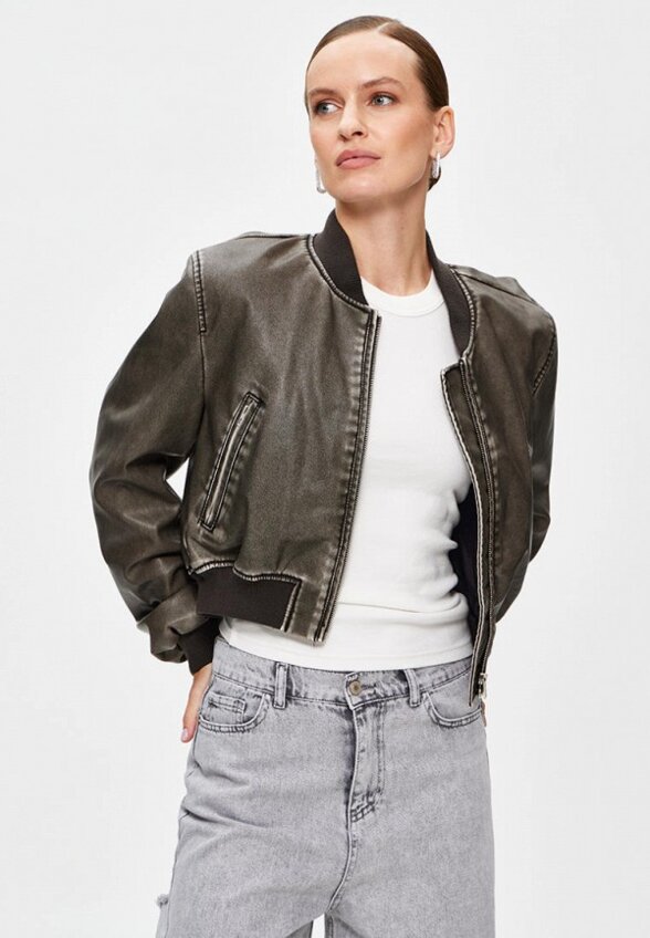 Бомбер Miss Chic