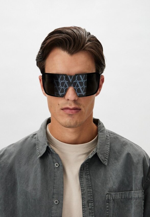 Очки солнцезащитные Valentino