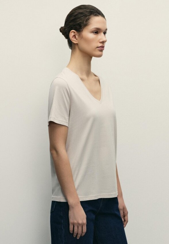 Футболка Zarina