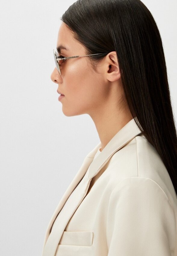 Очки солнцезащитные Burberry