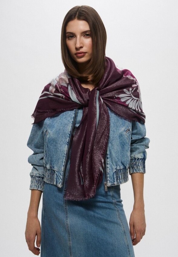 Платок Pollini