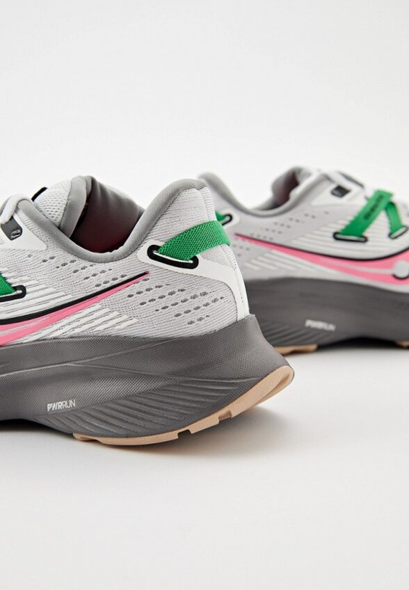 Кроссовки Saucony