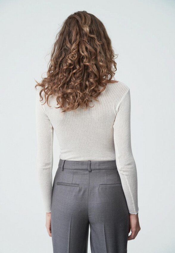 Джемпер Lebrand