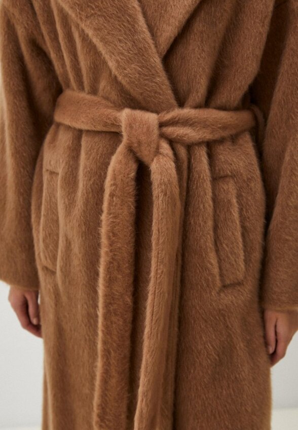 Пальто меховое Sinar