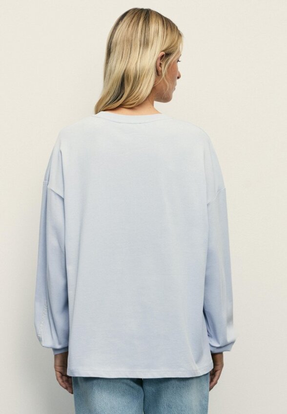 Свитшот Zarina