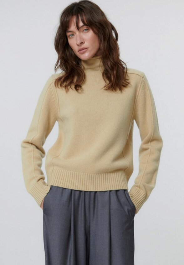 Свитер Daisyknit