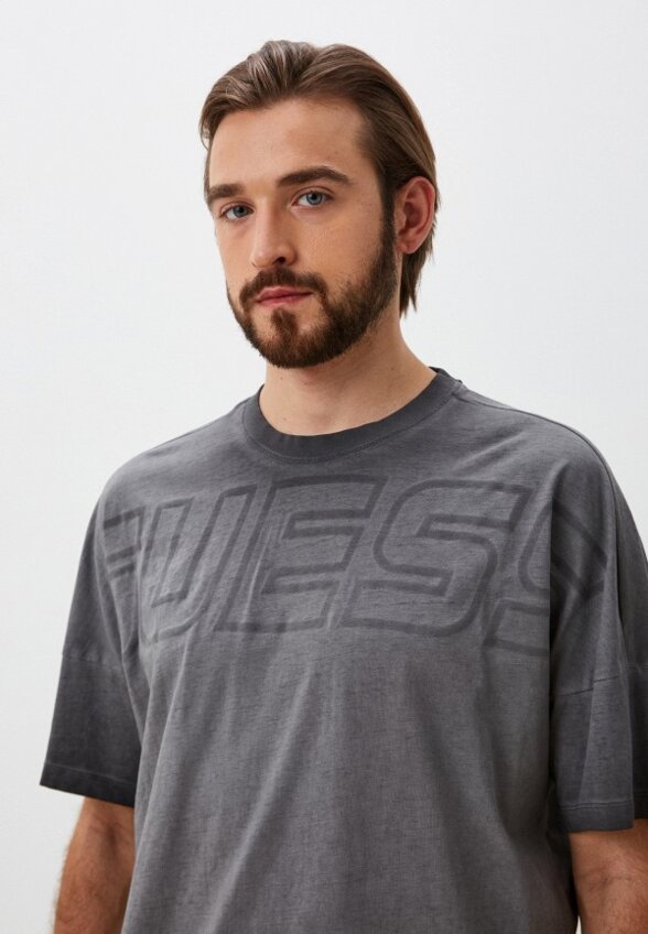 Футболка Guess