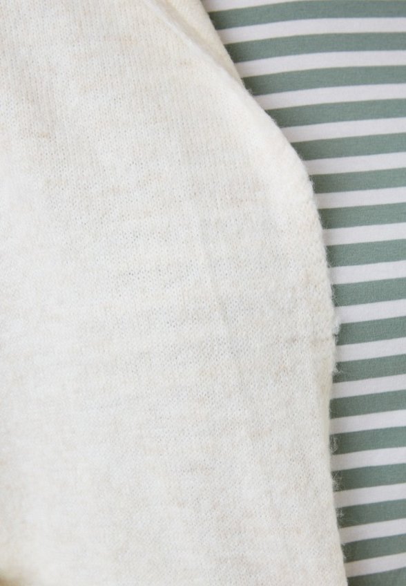 Кардиган Dunia