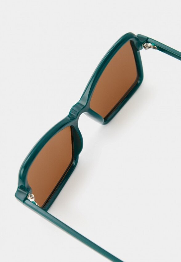 Очки солнцезащитные Vitacci