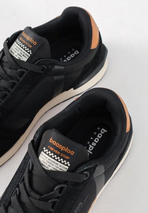 Кроссовки Baasploa