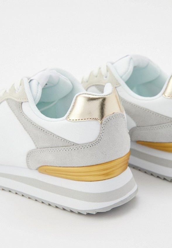 Кроссовки Founds