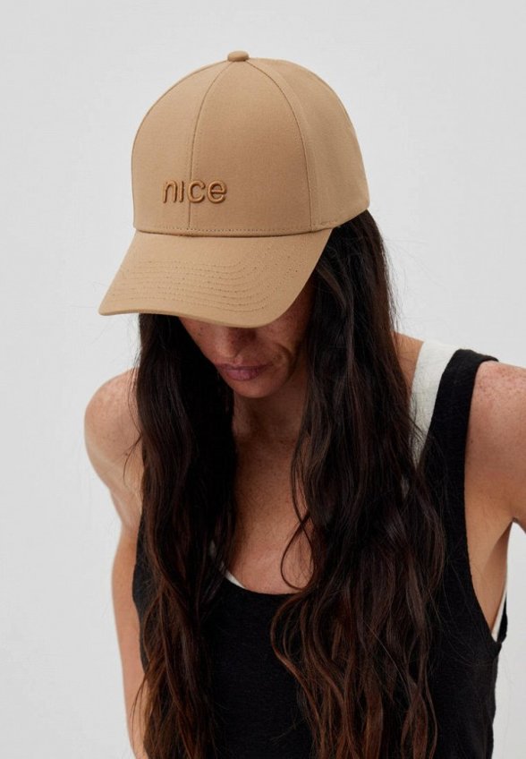 Бейсболка Nice One