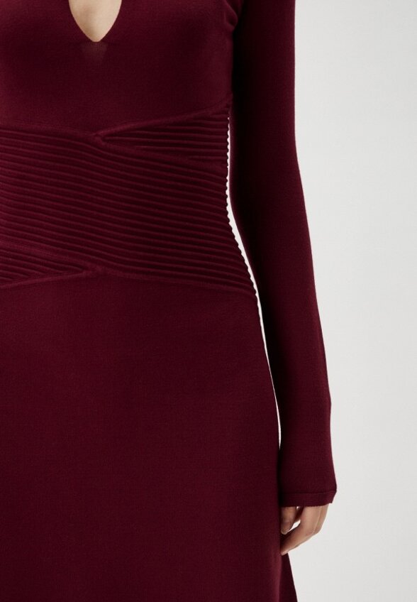 Платье Genious