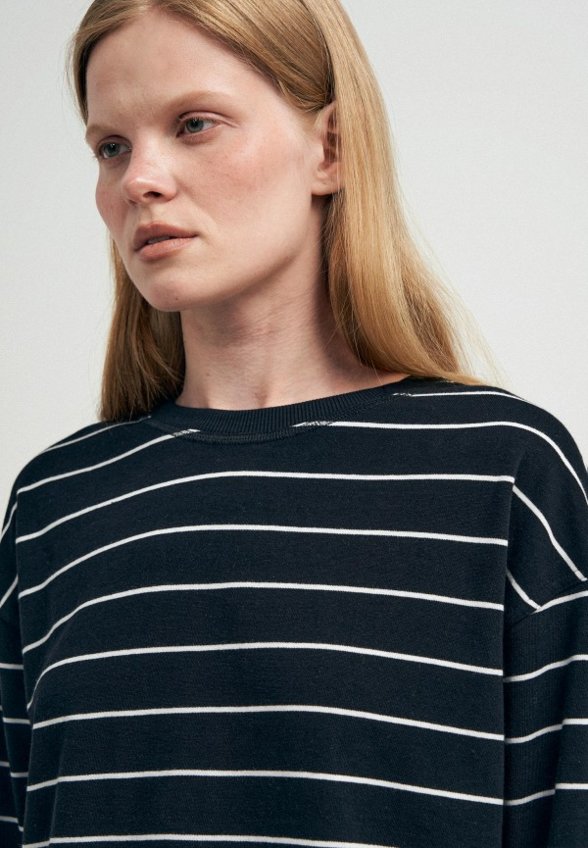 Лонгслив Твое