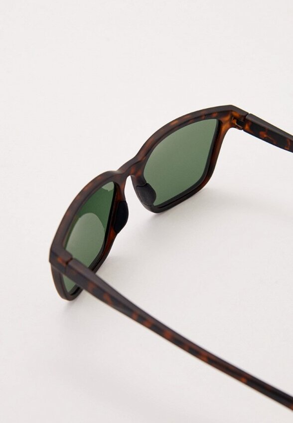 Очки солнцезащитные Brenda