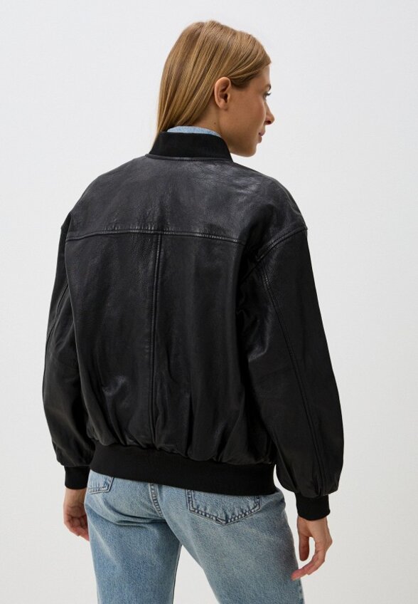 Бомбер Снежная Королева