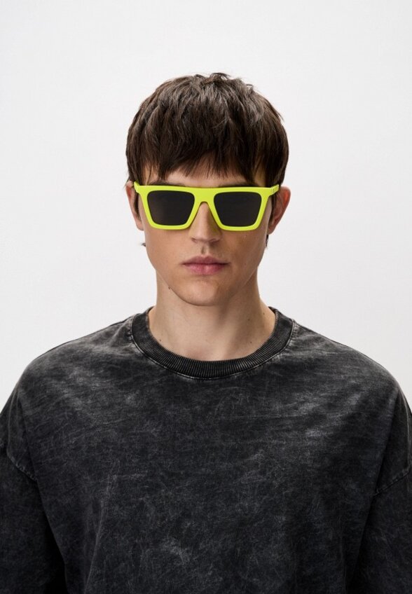 Очки солнцезащитные Versace