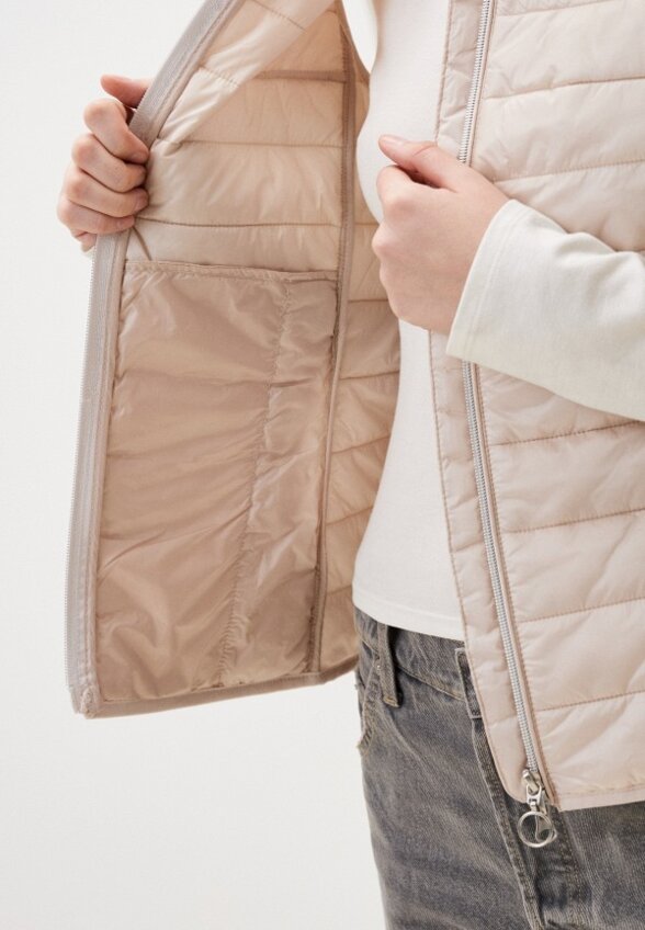 Жилет утепленный Betty Barclay