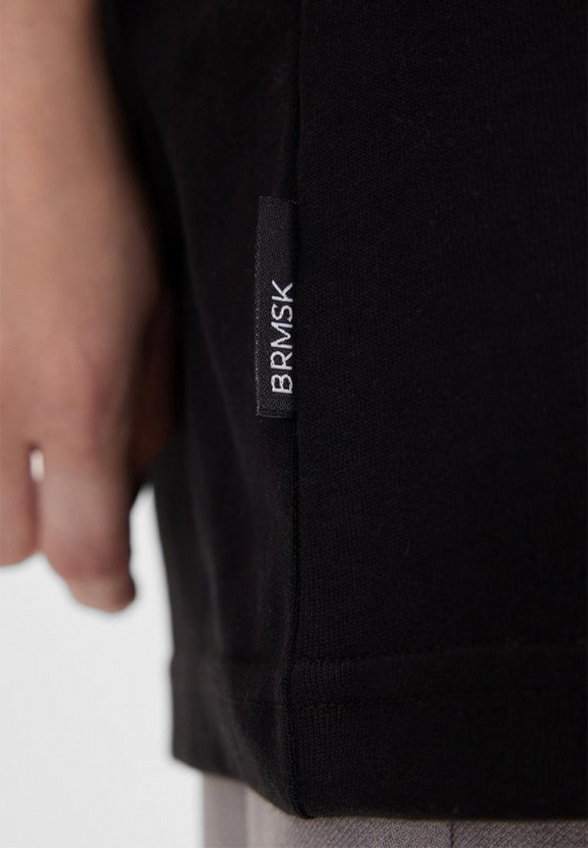 Футболка BRMSK