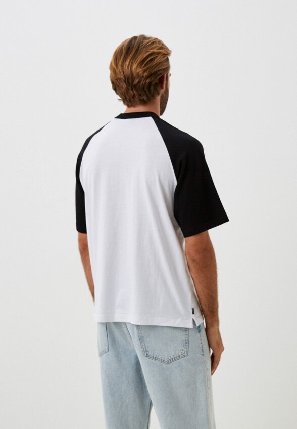 Футболка The Hundreds