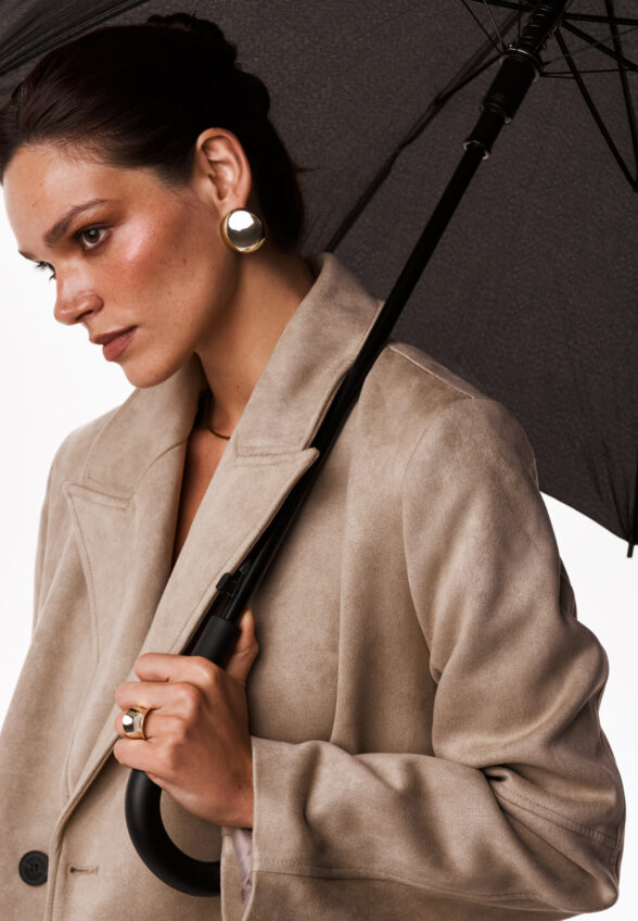 Широкое кольцо вогнутой формы из серебра в покрытии желтое золото MIE