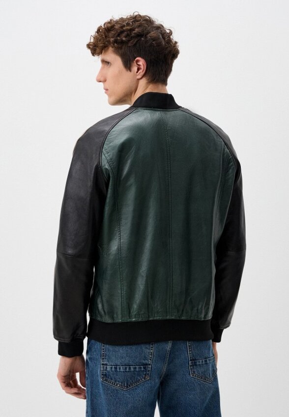 Бомбер Jorg Weber