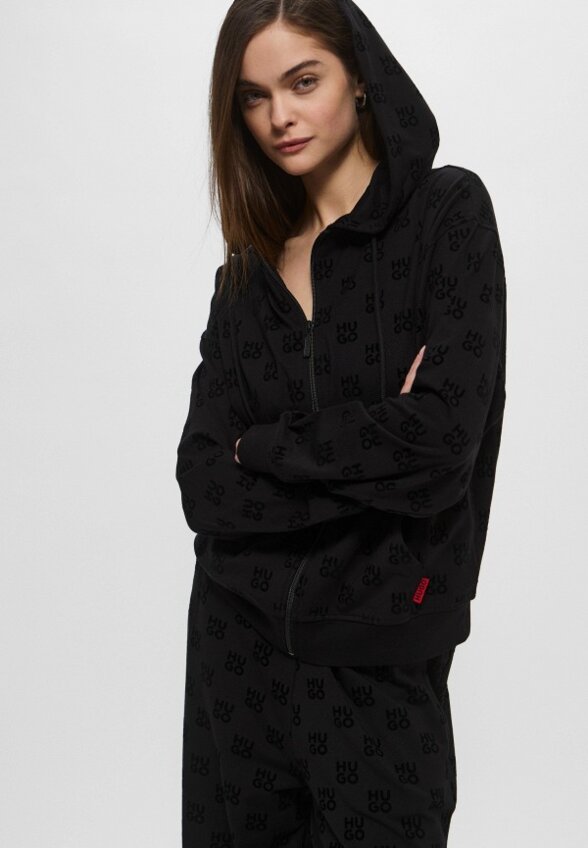 Толстовка Hugo