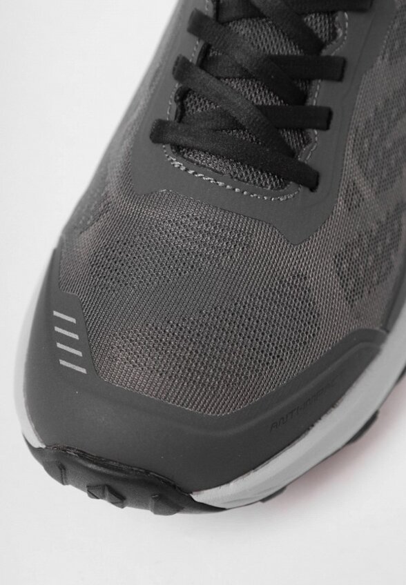 Кроссовки Baasploa