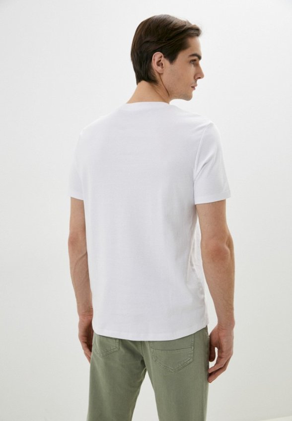 Футболка Colin's