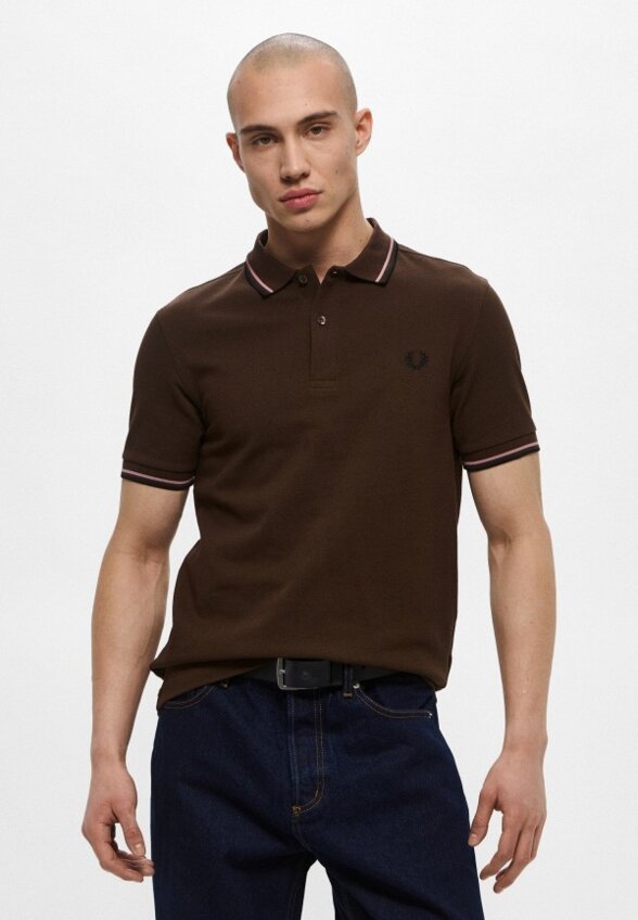 Поло Fred Perry
