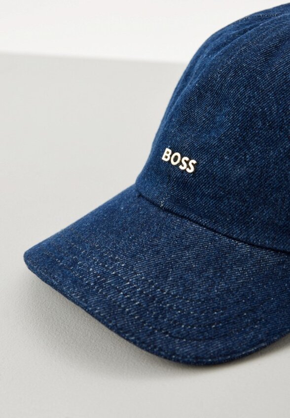 Бейсболка Boss