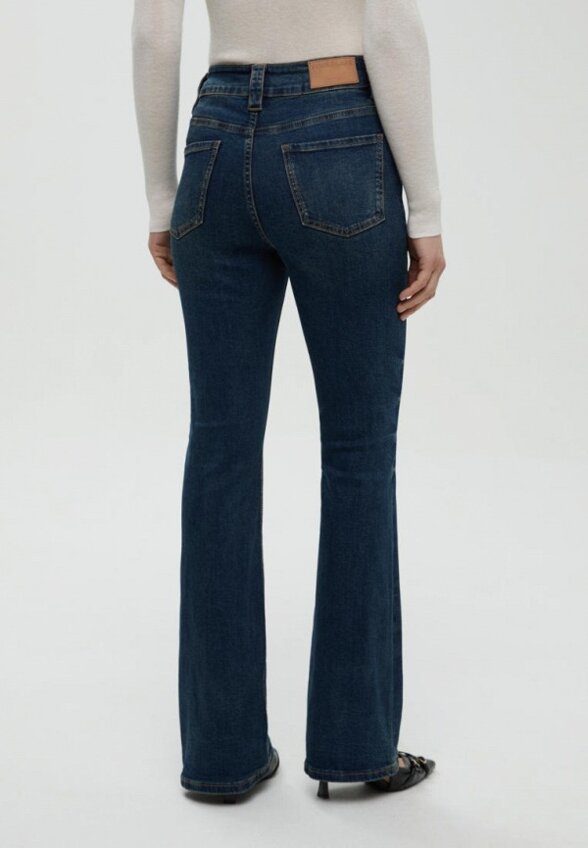Джинсы Finn Flare