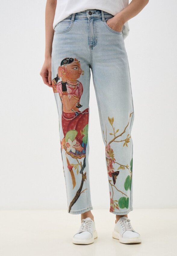 Джинсы Desigual