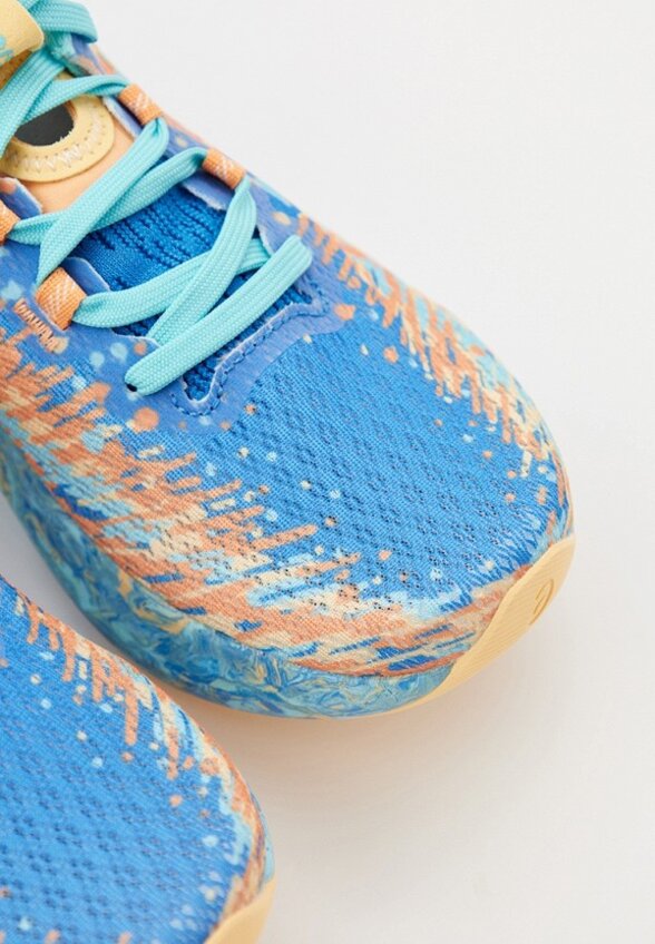 Кроссовки ASICS
