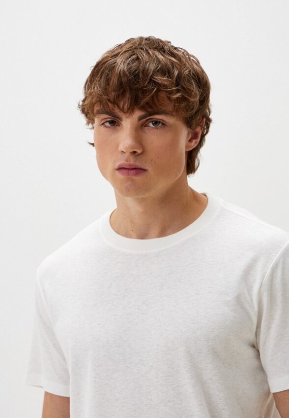 Футболка Colin's