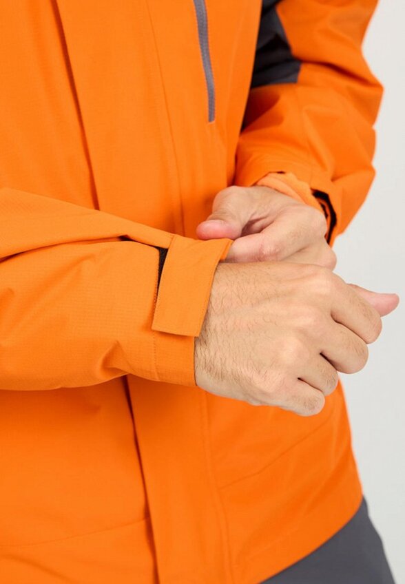 Куртка утепленная Baasploa