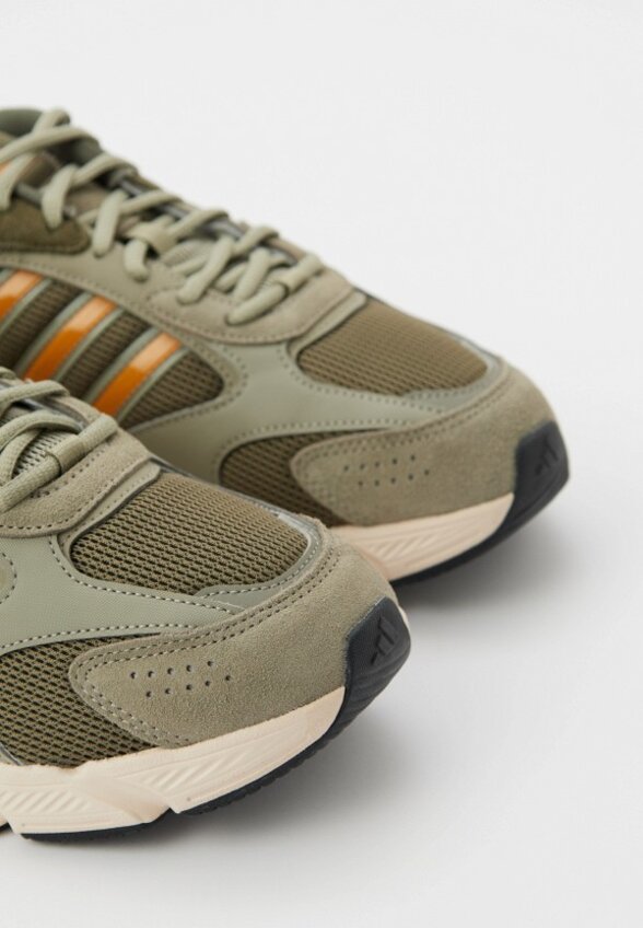 Кроссовки adidas