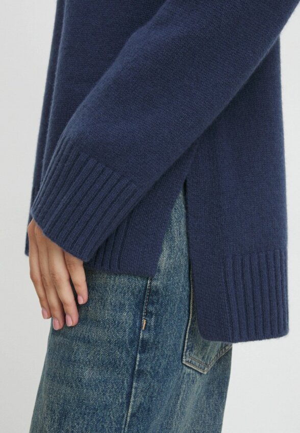 Свитер Maison David