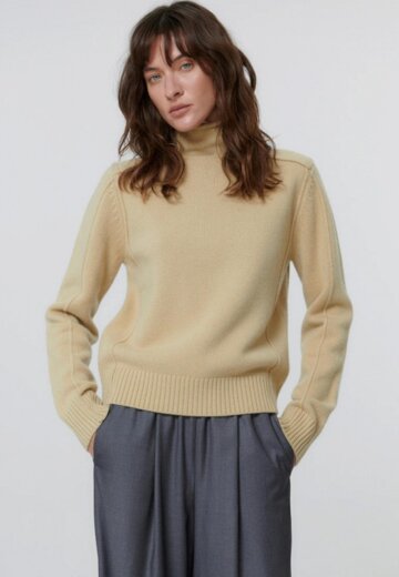 Свитер Daisyknit